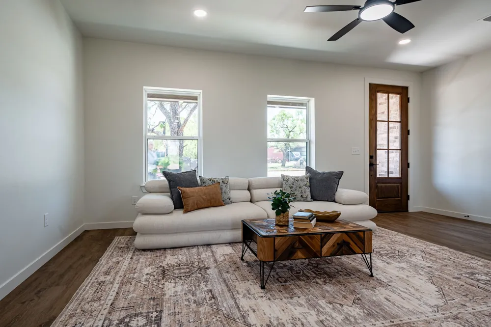 705 E Davenport Stamford, TX 79553