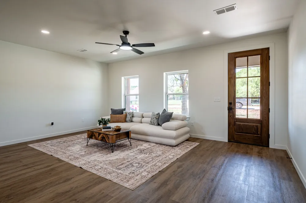 705 E Davenport Stamford, TX 79553