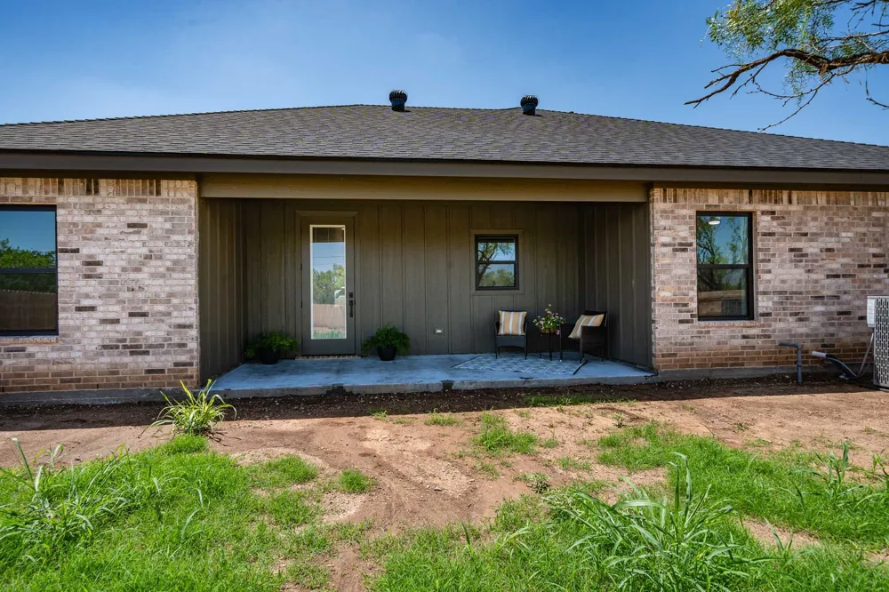 705 E Davenport Stamford, TX 79553