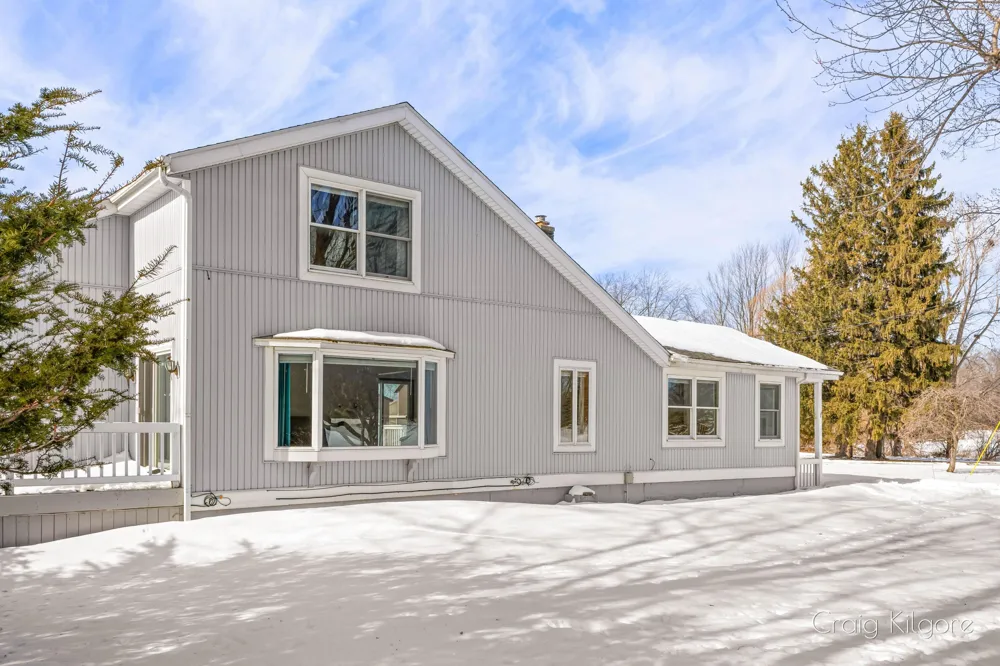 15425 132nd Avenue Nunica, MI 49448