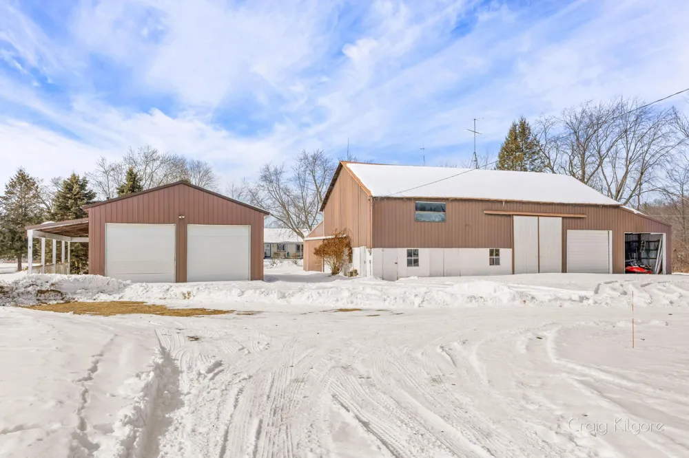 15425 132nd Avenue Nunica, MI 49448