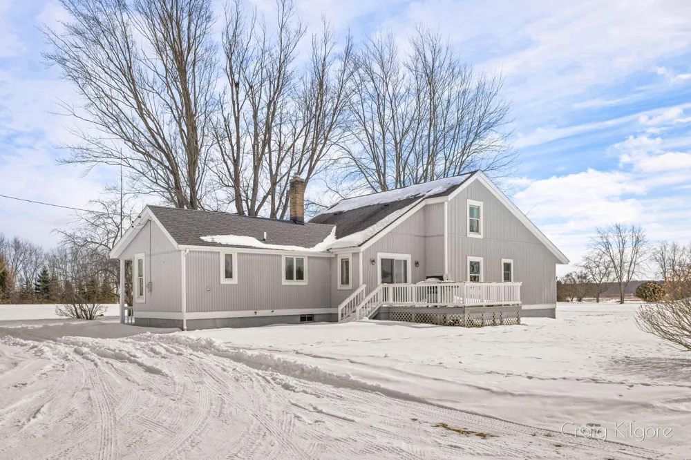 15425 132nd Avenue Nunica, MI 49448