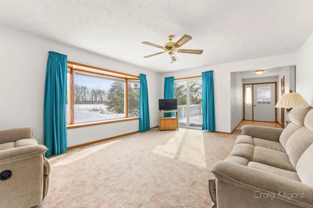 15425 132nd Avenue Nunica, MI 49448