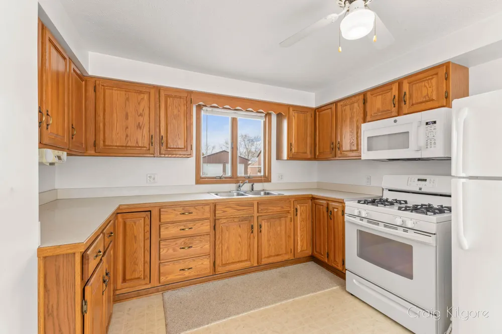 15425 132nd Avenue Nunica, MI 49448
