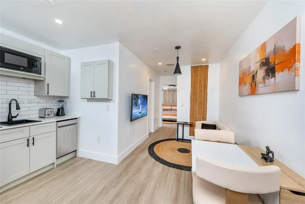 3321 NW 19th Ter #C Miami, FL 33125