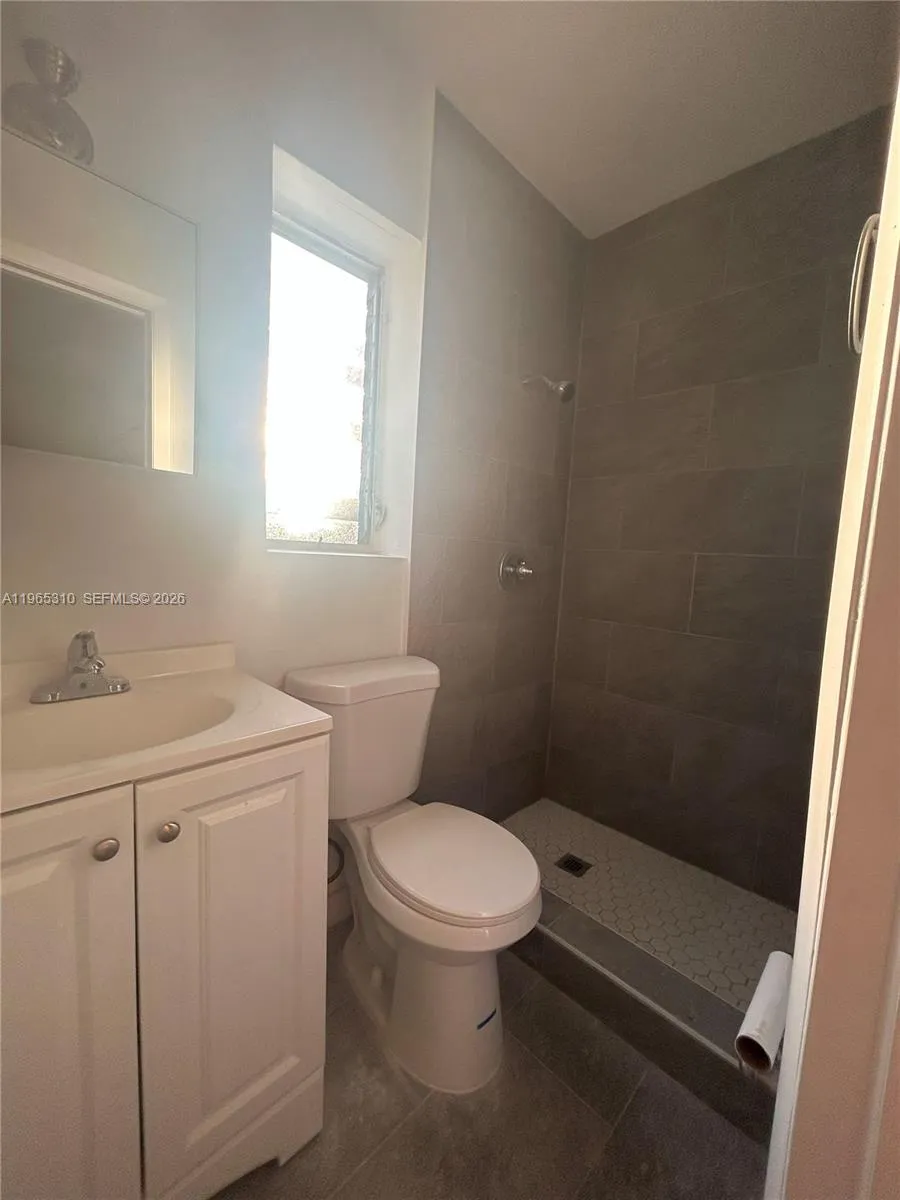 1220 NE 110th Ter Miami, FL 33161