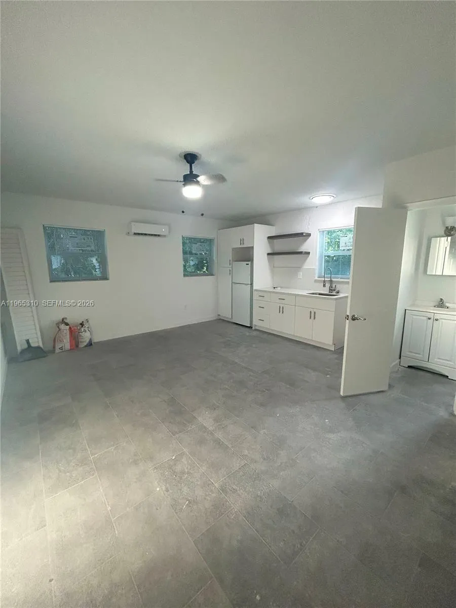 1220 NE 110th Ter Miami, FL 33161