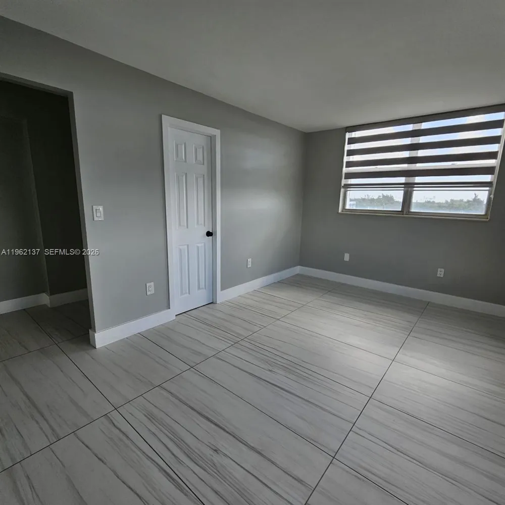 15600 NW 7th Ave #703 Miami, FL 33169