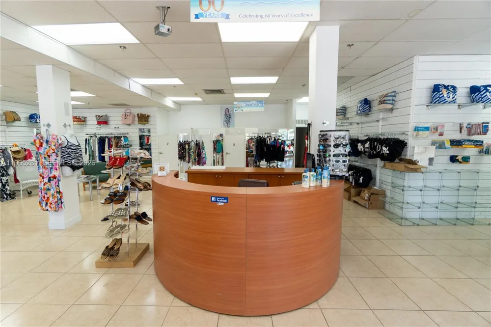 3149 W Hallandale Beach Blvd #R Pembroke Park, FL 33009