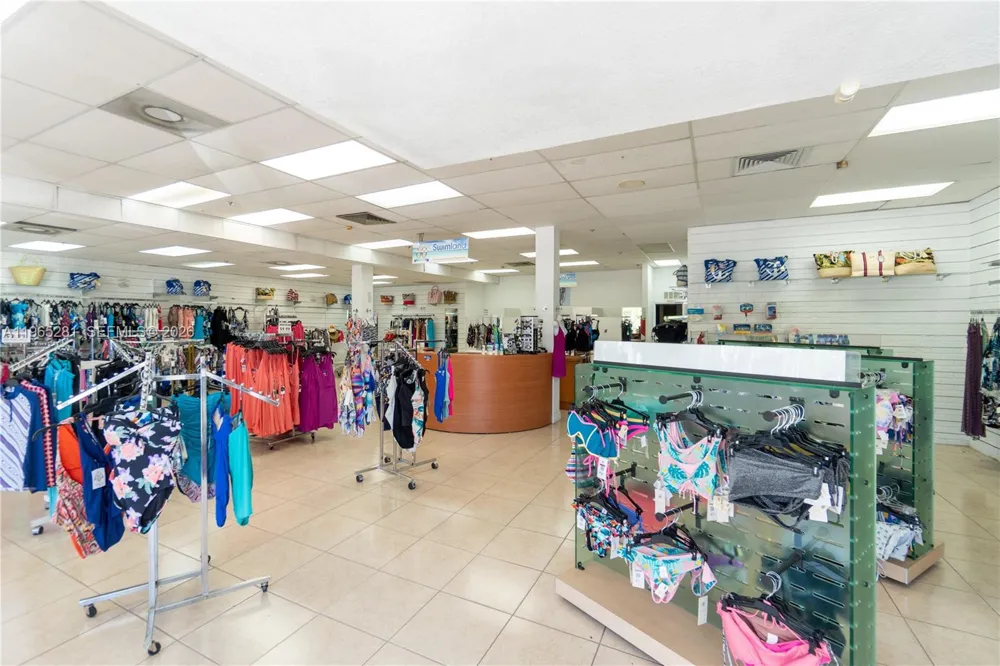 3149 W Hallandale Beach Blvd #R Pembroke Park, FL 33009