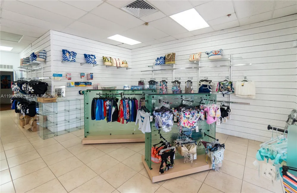 3149 W Hallandale Beach Blvd #R Pembroke Park, FL 33009