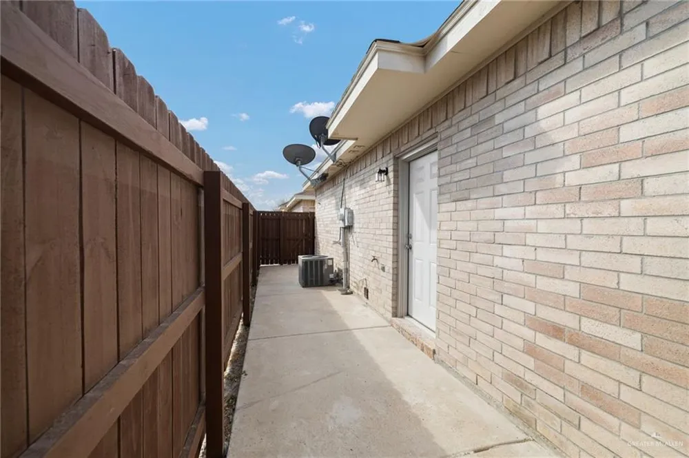 1214 Cornerstone Loop Rio Grande City, TX 78582