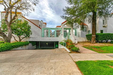 1340 Glenwood Road #4