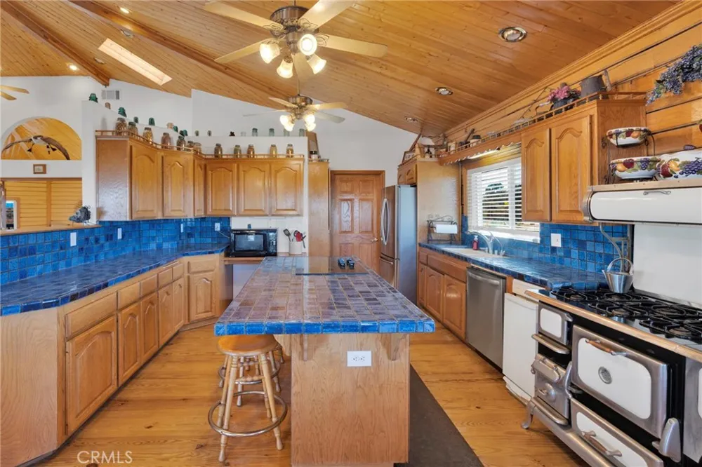 10328 El Centro Oak Hills, CA 92344