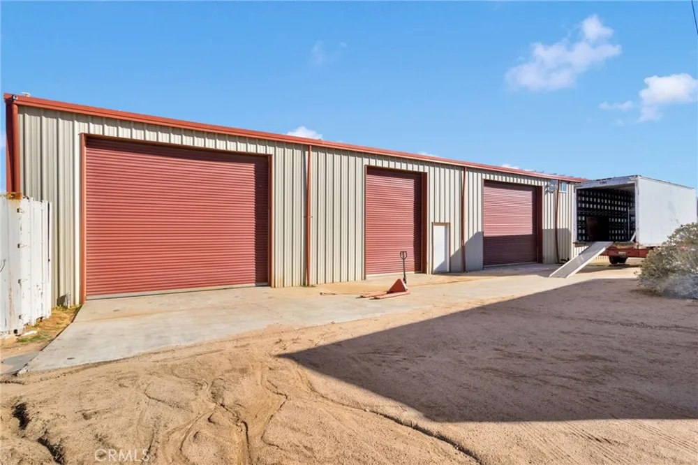 10328 El Centro Oak Hills, CA 92344