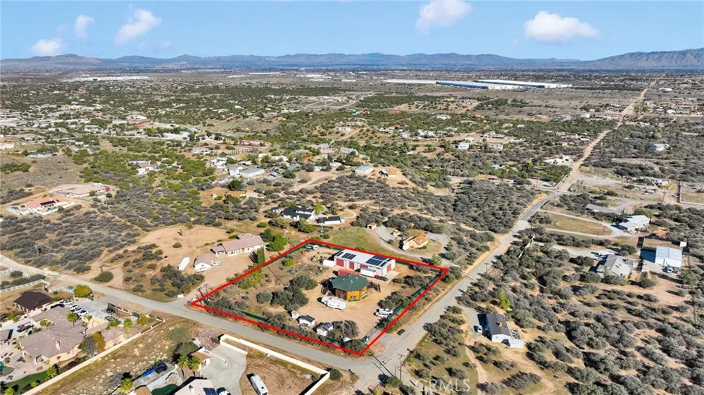 10328 El Centro Oak Hills, CA 92344
