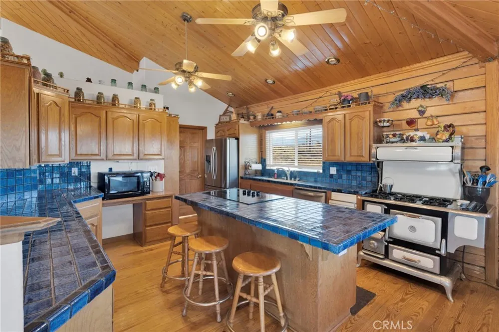 10328 El Centro Oak Hills, CA 92344