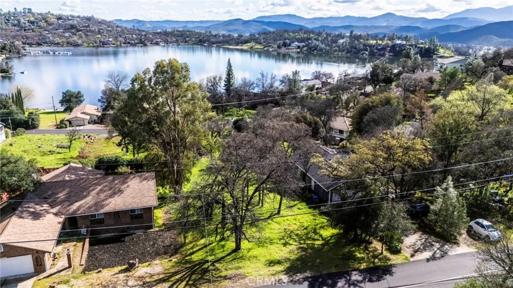 17682 Greenridge Hidden Valley Lake, CA 95467