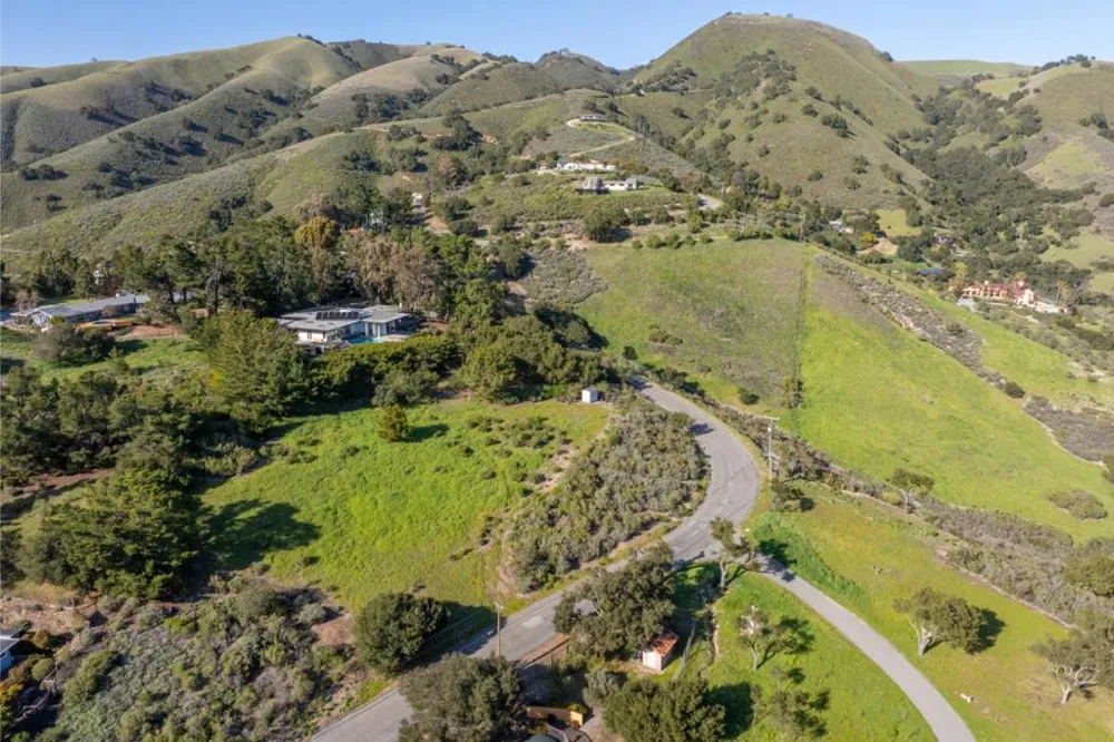 344 El Caminito Road Carmel Valley, CA 93924