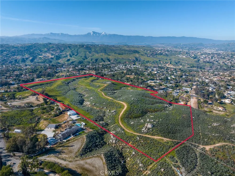 Van Buren Boulevard Riverside, CA 92504
