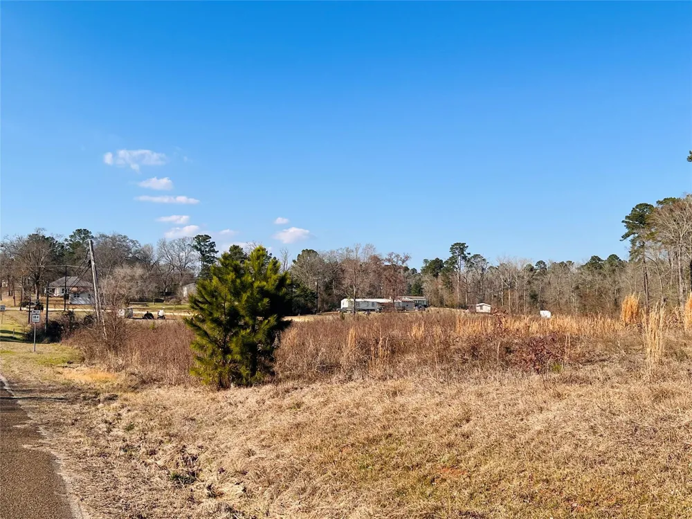 495 Rice Street Hemphill, TX 75948