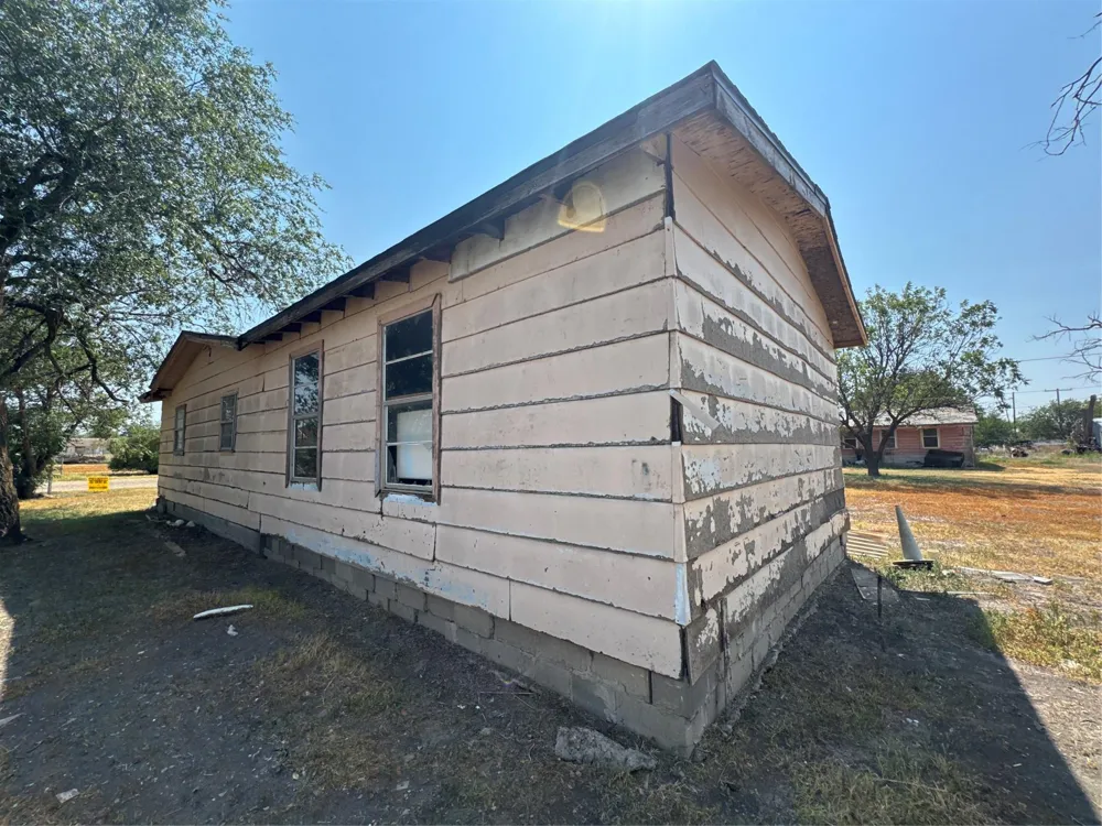1511 Gray Street Plainview, TX 79072