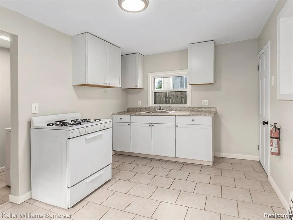 1419 Morris Avenue Lincoln Park City, MI 48146