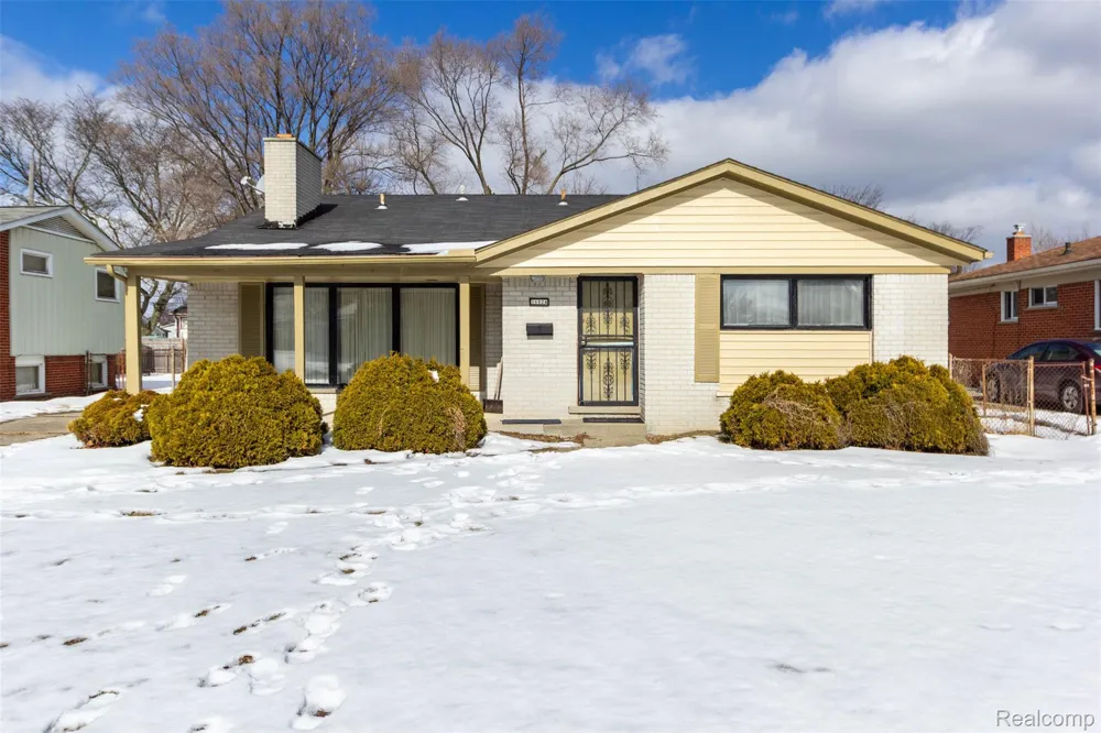 16024 Stratford Drive