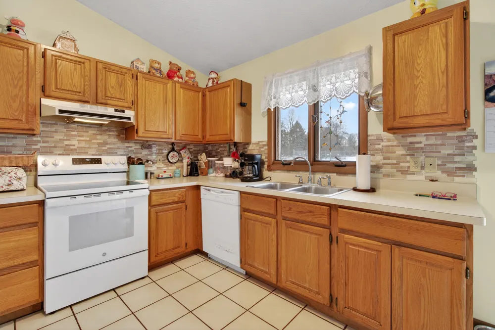 1150 Losey Road Rives Township, MI 49277