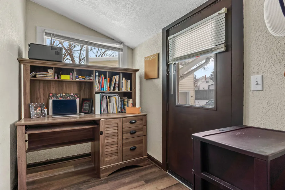 34 Oak Street Hillsdale City, MI 49242