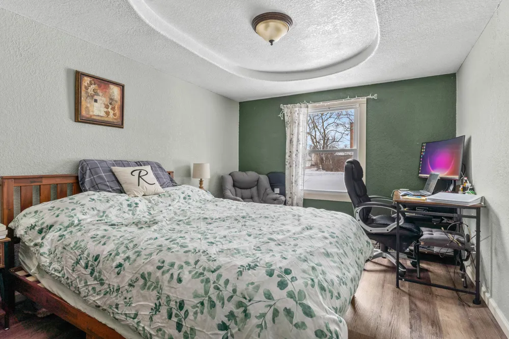 34 Oak Street Hillsdale City, MI 49242