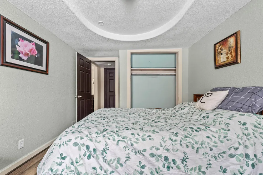 34 Oak Street Hillsdale City, MI 49242