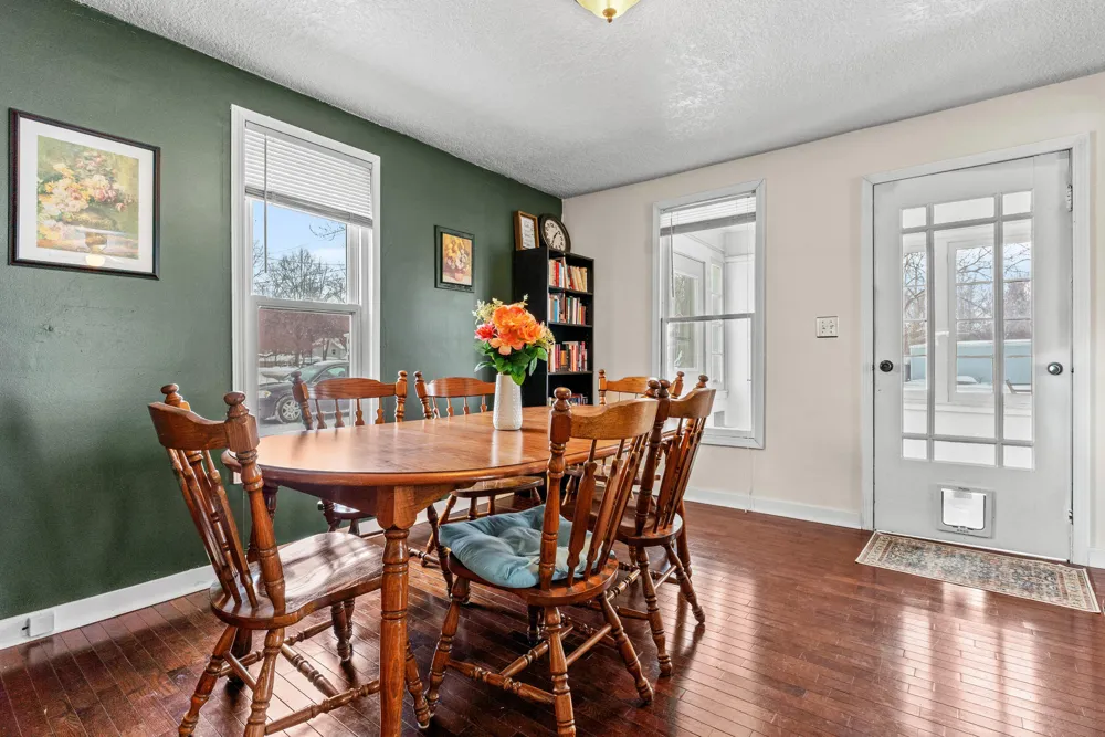 34 Oak Street Hillsdale City, MI 49242