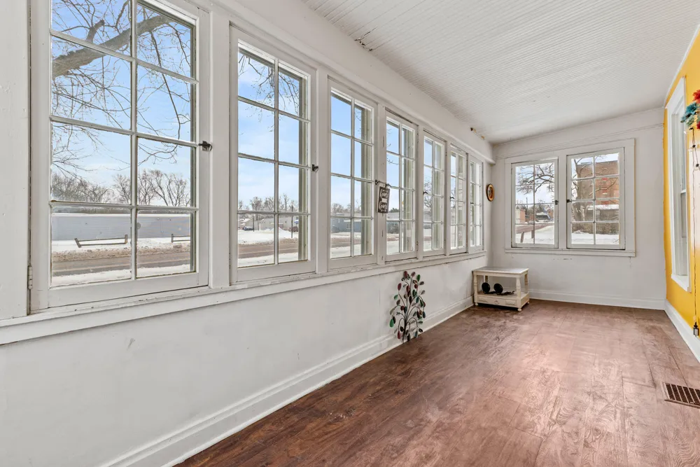 34 Oak Street Hillsdale City, MI 49242