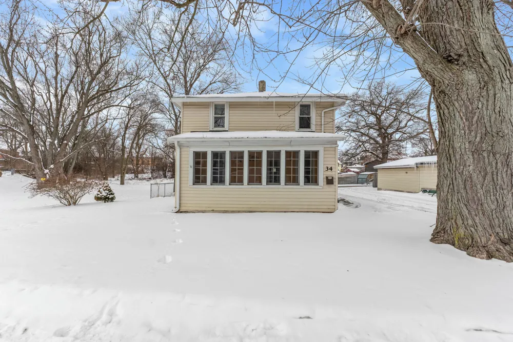 34 Oak Street Hillsdale City, MI 49242