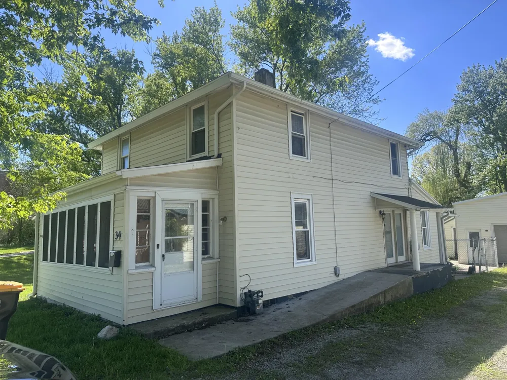 34 Oak Street Hillsdale City, MI 49242