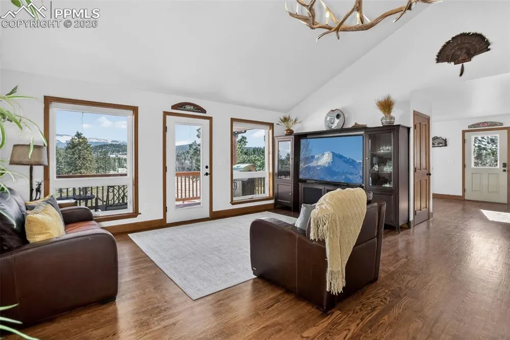 4797 County Road 42 Divide, CO 80814