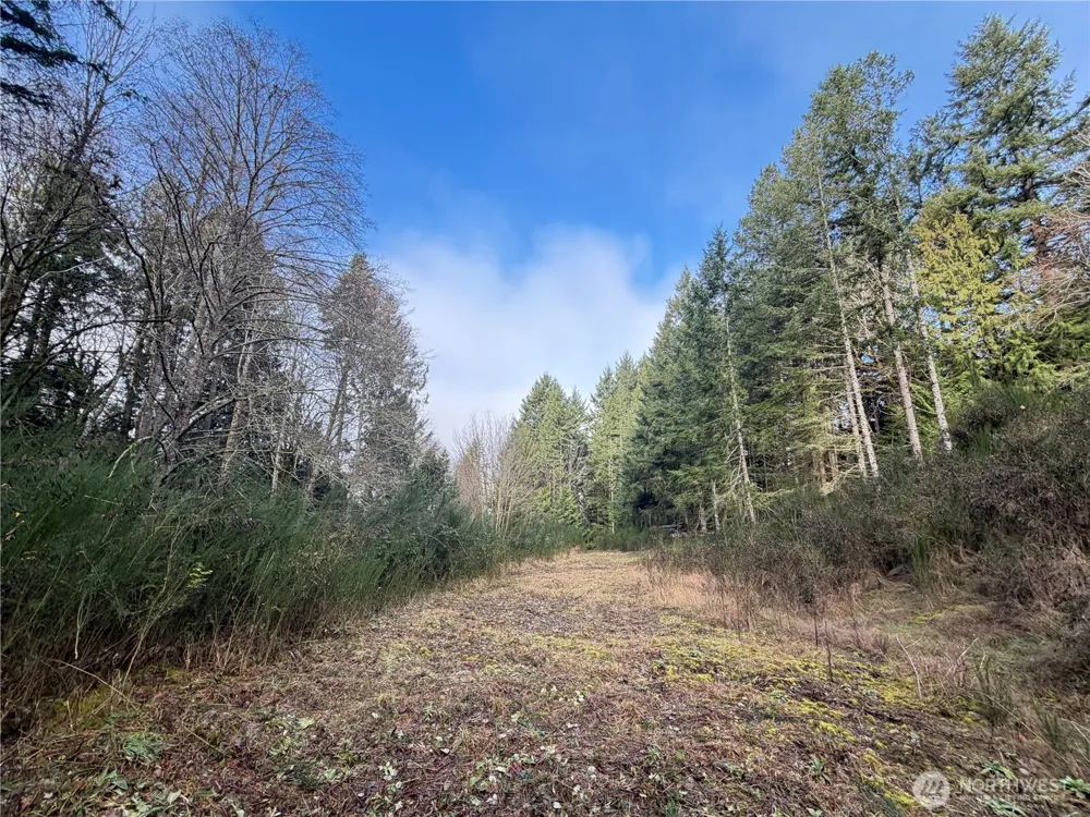 7625 NW Mountain Vista Lane Silverdale, WA 98383