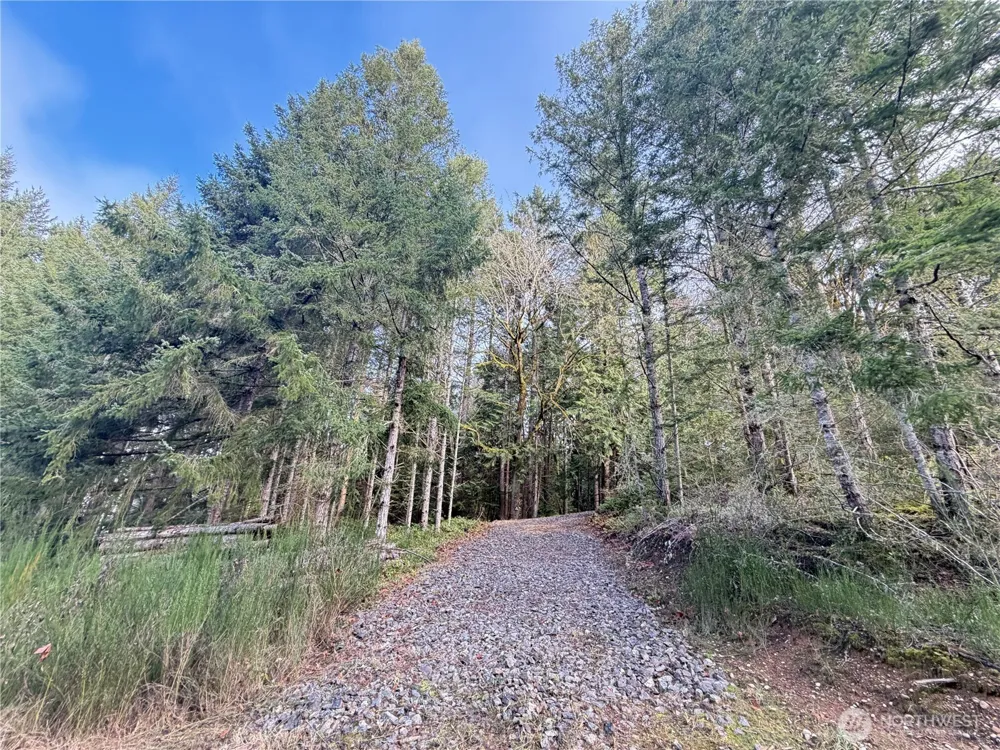 7625 NW Mountain Vista Lane Silverdale, WA 98383