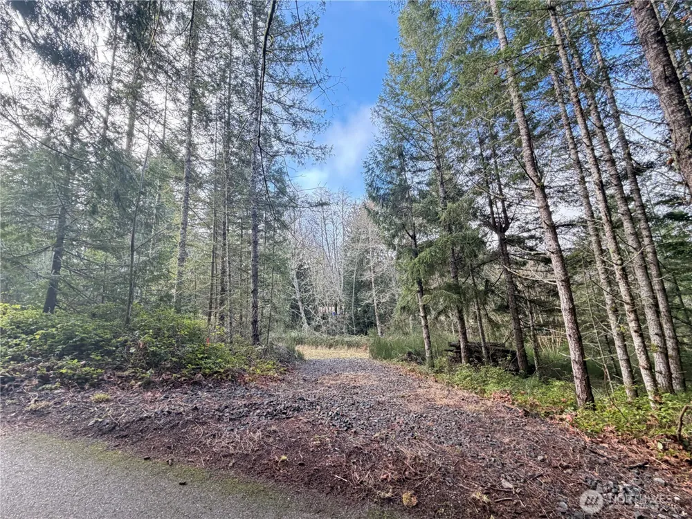 7625 NW Mountain Vista Lane Silverdale, WA 98383