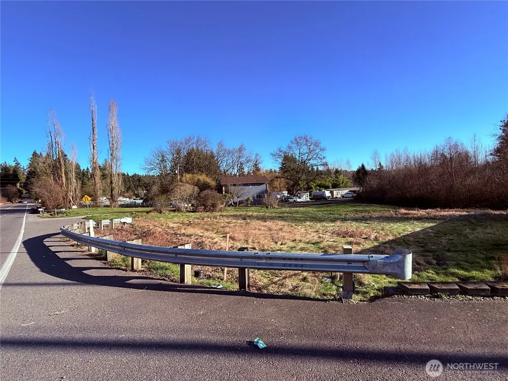 1 xxx State Route 9 SE Woodinville, WA 98072