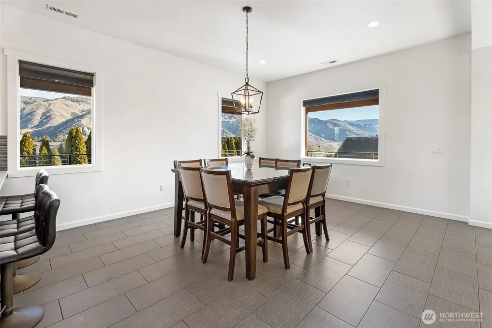 1038 Crest Loop Entiat, WA 98822