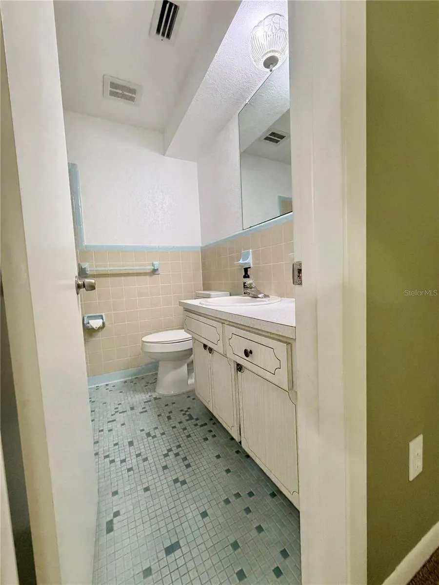 110 S CORONA AVENUE Clearwater, FL 33765