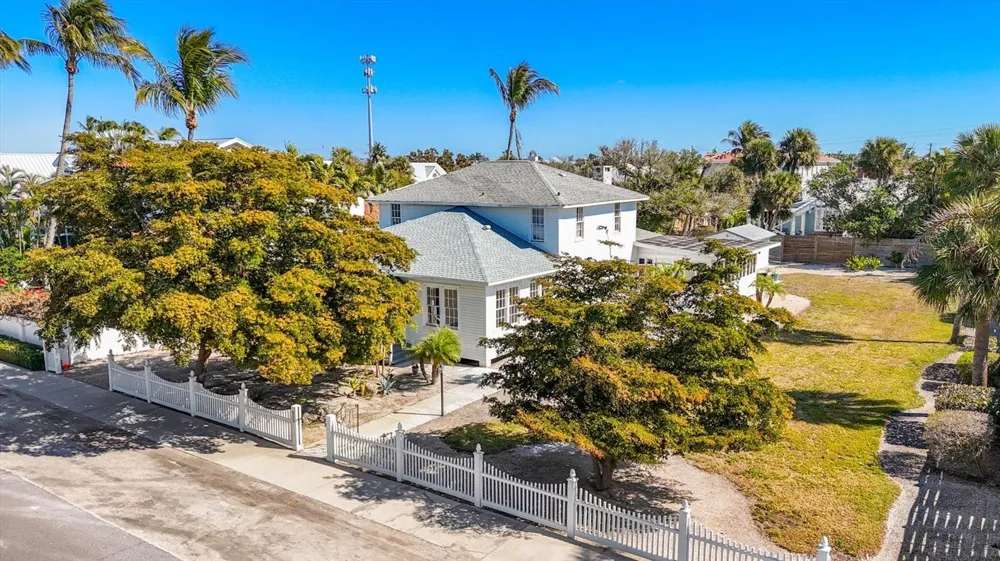 260 GILCHRIST AVENUE