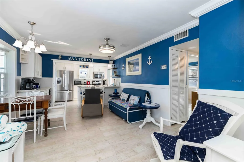 111 9TH STREET Bradenton Beach, FL 34217
