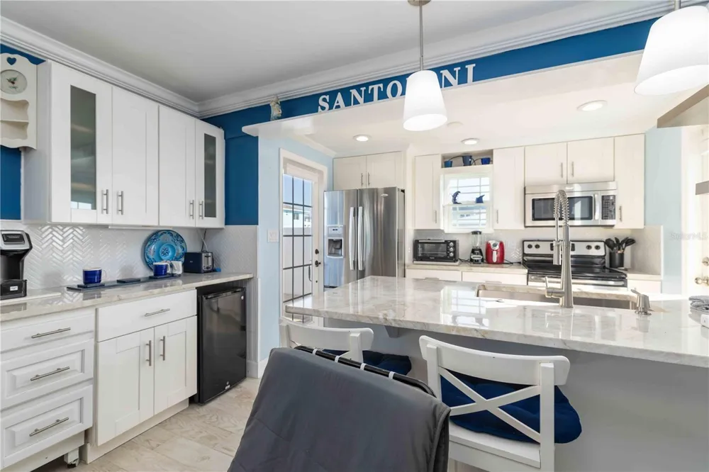 111 9TH STREET Bradenton Beach, FL 34217