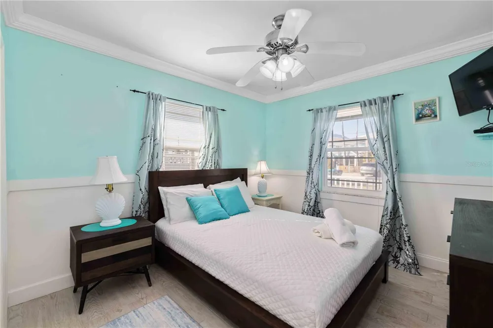 111 9TH STREET Bradenton Beach, FL 34217