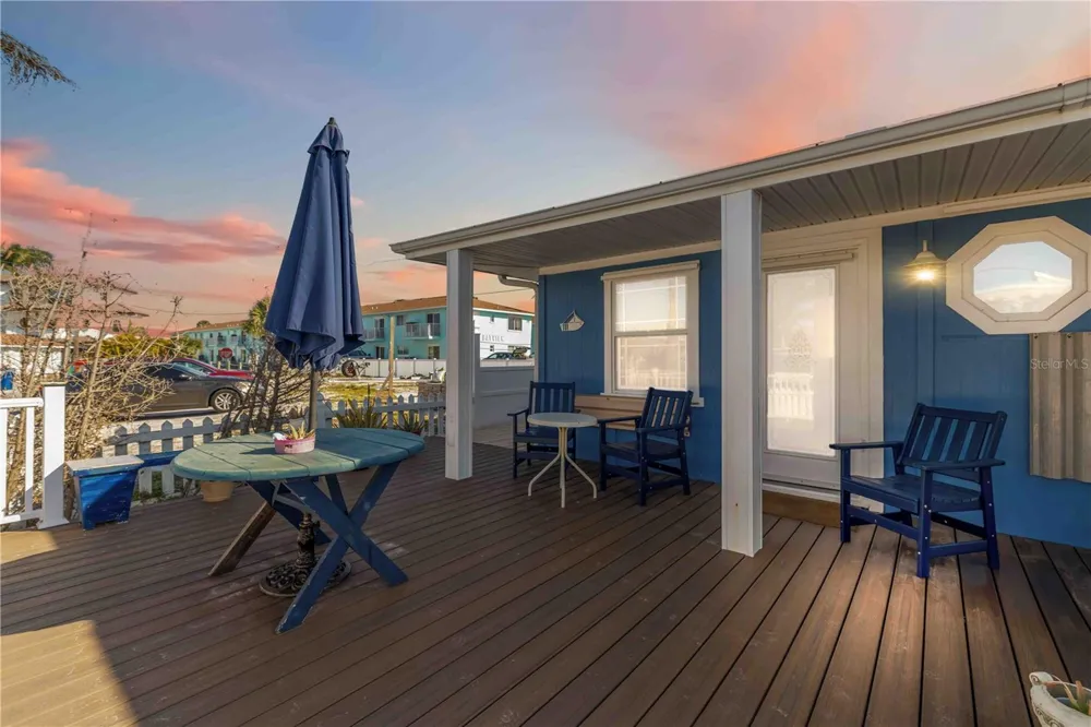111 9TH STREET Bradenton Beach, FL 34217