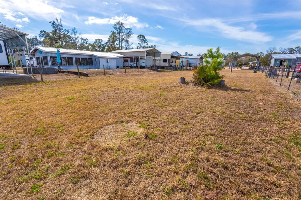 507 4TH STREET NW Steinhatchee, FL 32359