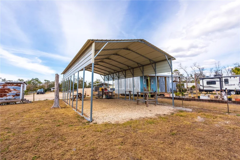 507 4TH STREET NW Steinhatchee, FL 32359